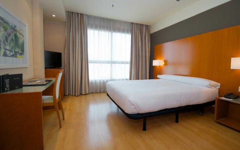 Zenit Don Yo Hotel Zaragoza Kültér fotó