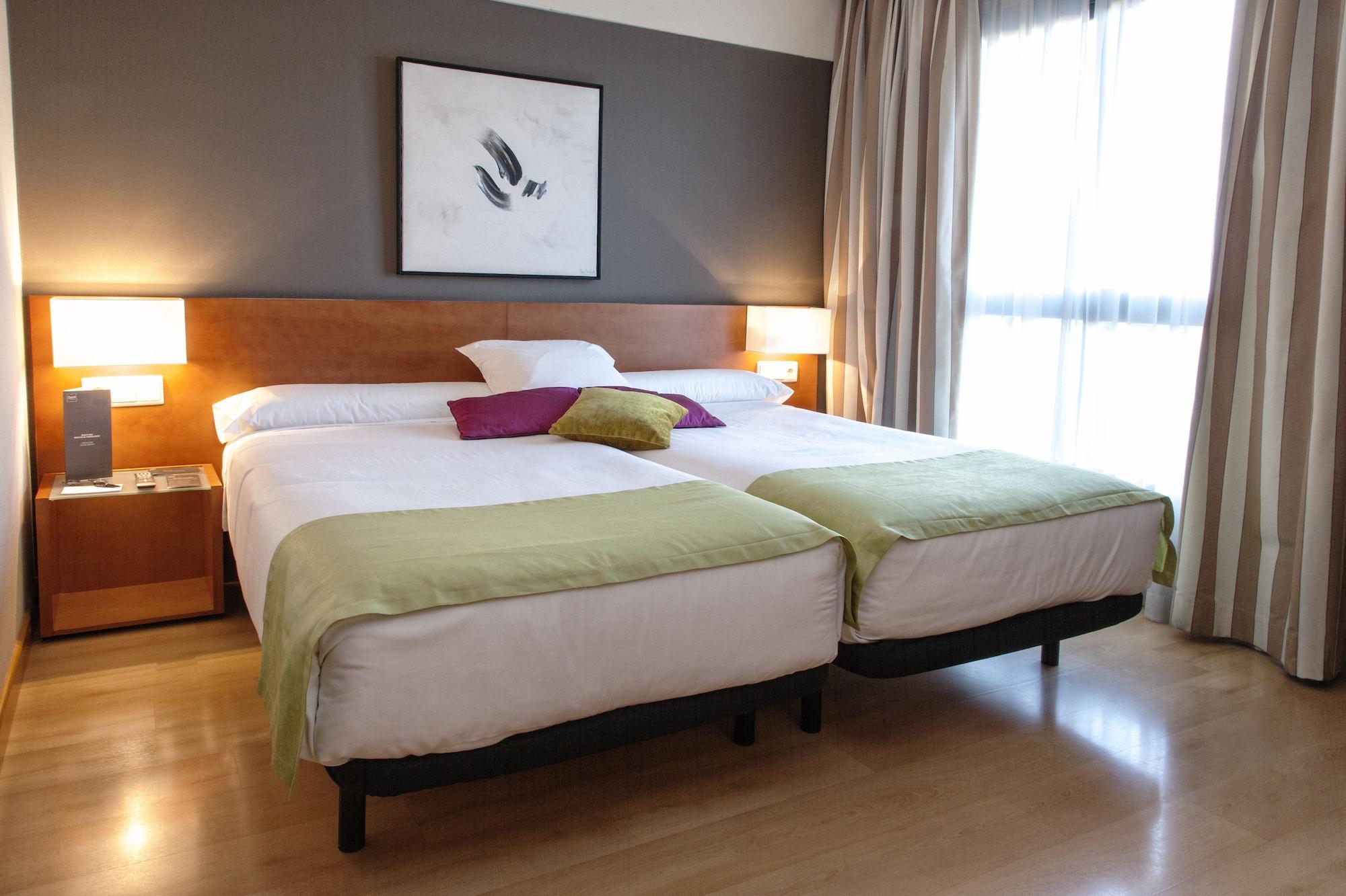 Zenit Don Yo Hotel Zaragoza Kültér fotó