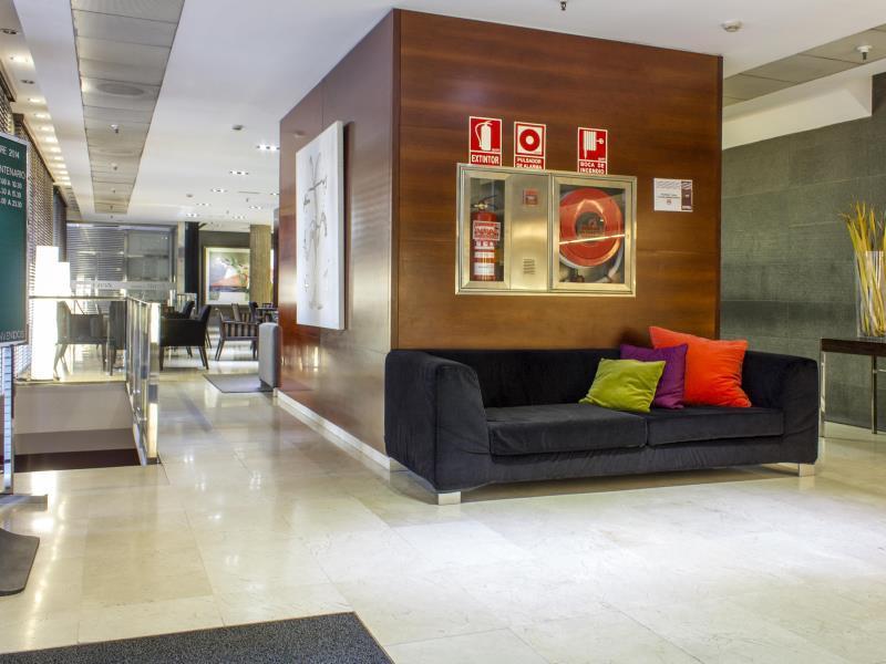 Zenit Don Yo Hotel Zaragoza Kültér fotó