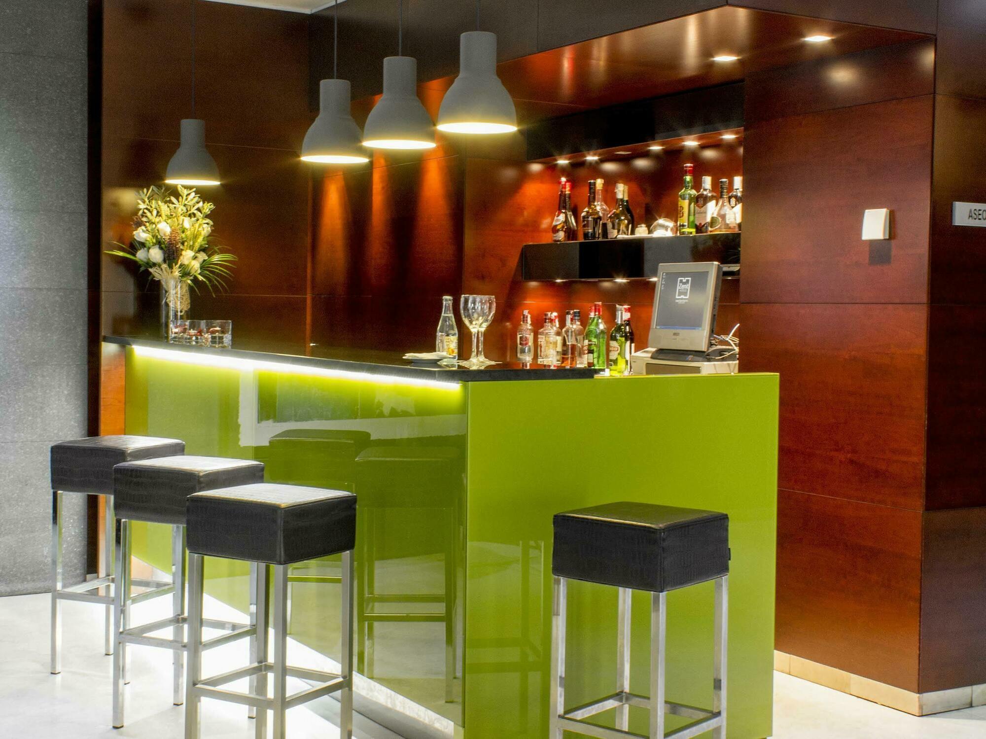 Zenit Don Yo Hotel Zaragoza Kültér fotó