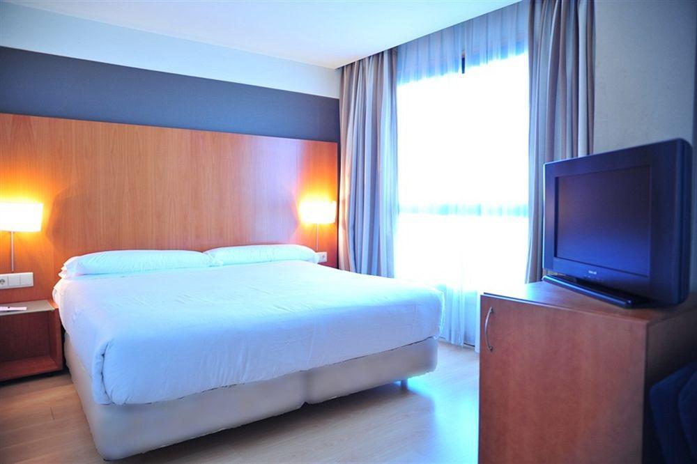 Zenit Don Yo Hotel Zaragoza Kültér fotó